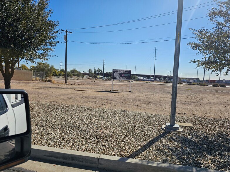 6810 Grand Ave, Glendale, AZ for sale - Building Photo - Image 3 of 3