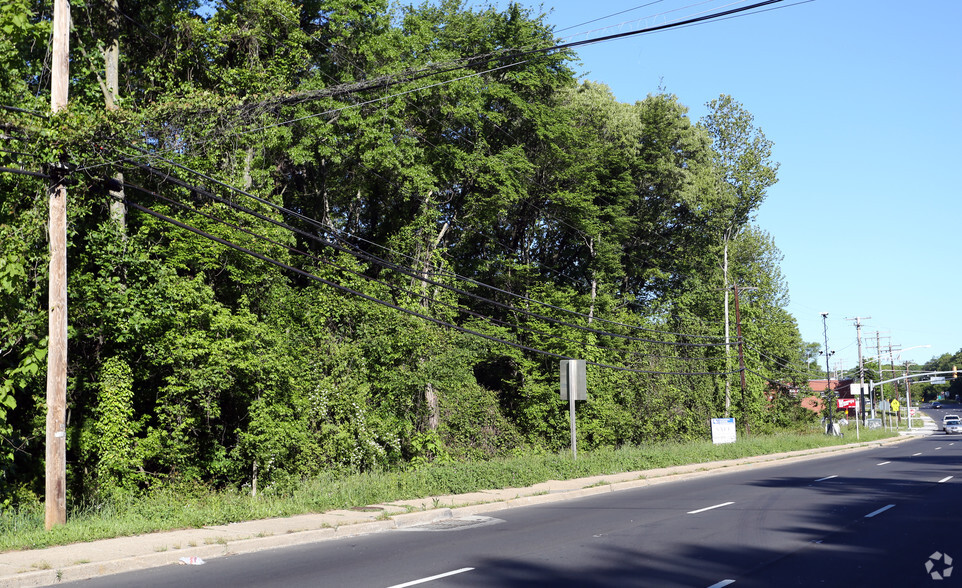 8247 Landover Rd, Hyattsville, MD for sale - Building Photo - Image 3 of 5