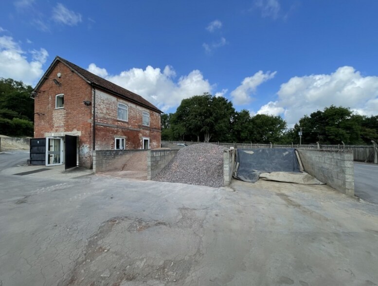 Ln, Chard, TA20 1RR Depot