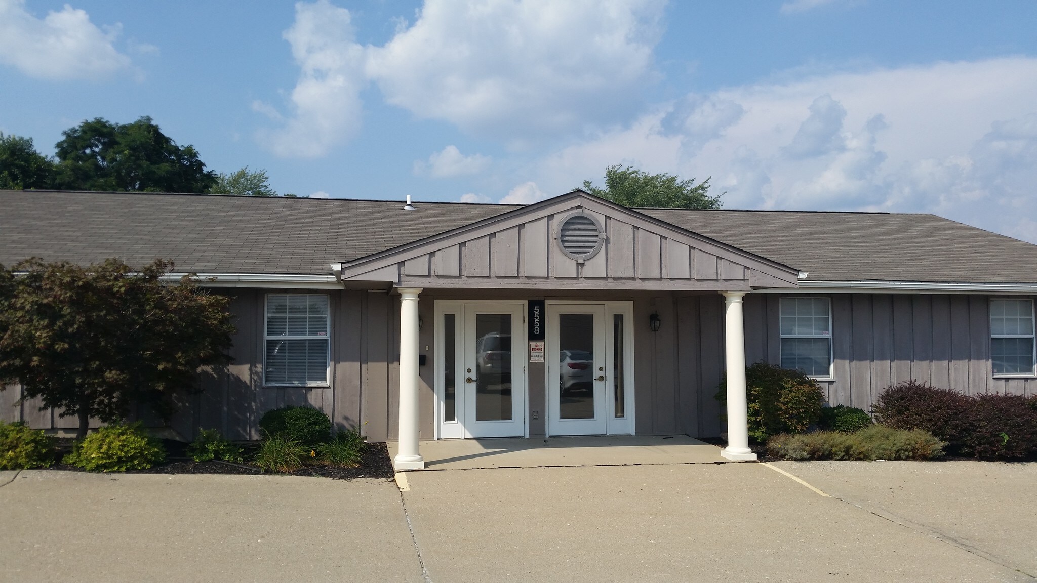 55565562 Cheviot Rd, Cincinnati, OH 45247 Office for Sale