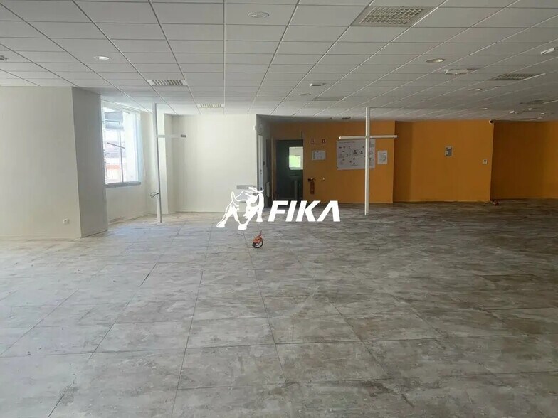 Office in Toulouse for lease - Building Photo - Image 3 of 16