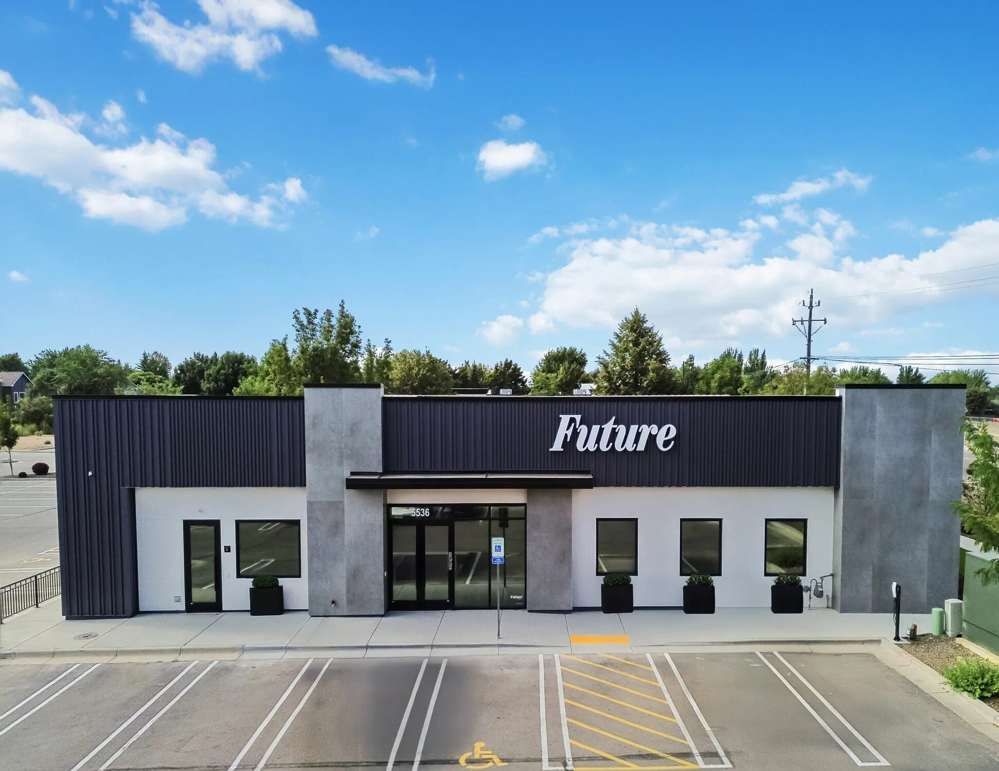 5536 N Eagle Rd, Boise, ID for sale Primary Photo- Image 1 of 4