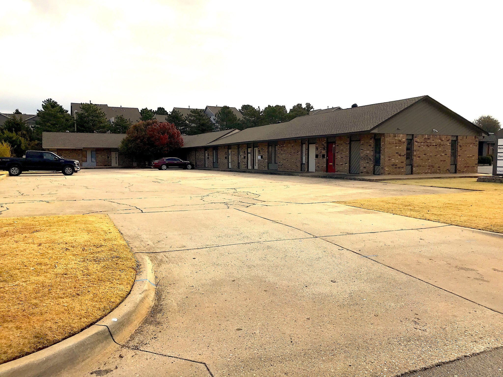 9212 N Rockwell Ave, Oklahoma City, OK for sale Building Photo- Image 1 of 9