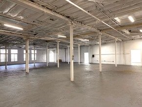 901 E 8th St, Los Angeles, CA for lease Interior Photo- Image 2 of 10