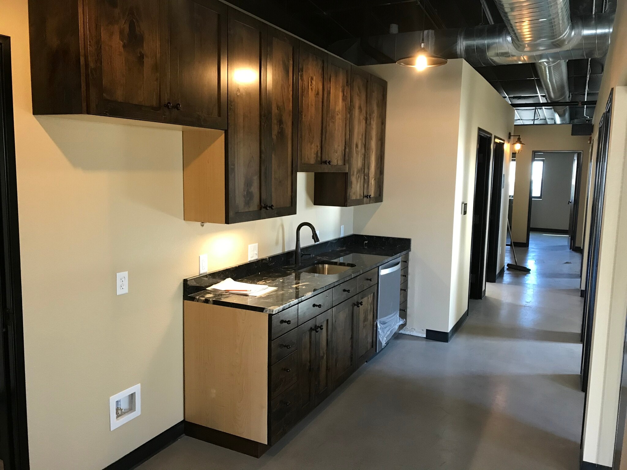 5720 Lamar St, Arvada, CO for lease Interior Photo- Image 1 of 5