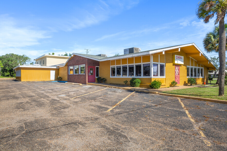 353 Courthouse Rd, Gulfport, MS for sale - Building Photo - Image 1 of 1