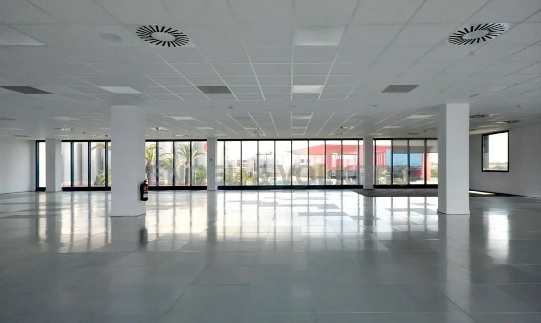 Carrer de la Garrotxa, 10, El Prat de Llobregat, Barcelona for lease Interior Photo- Image 1 of 7