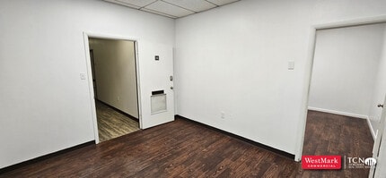 2315 50th St, Lubbock, TX for lease Interior Photo- Image 1 of 4