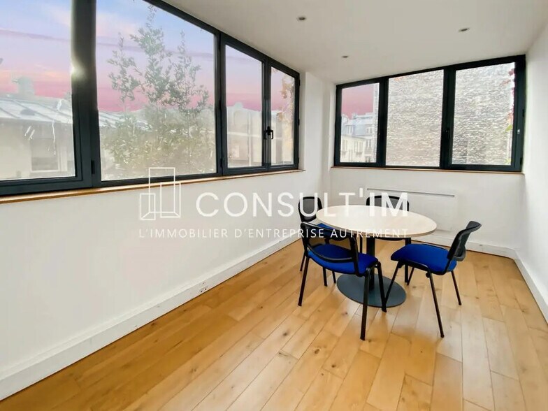 Office in Paris for lease - Building Photo - Image 1 of 9