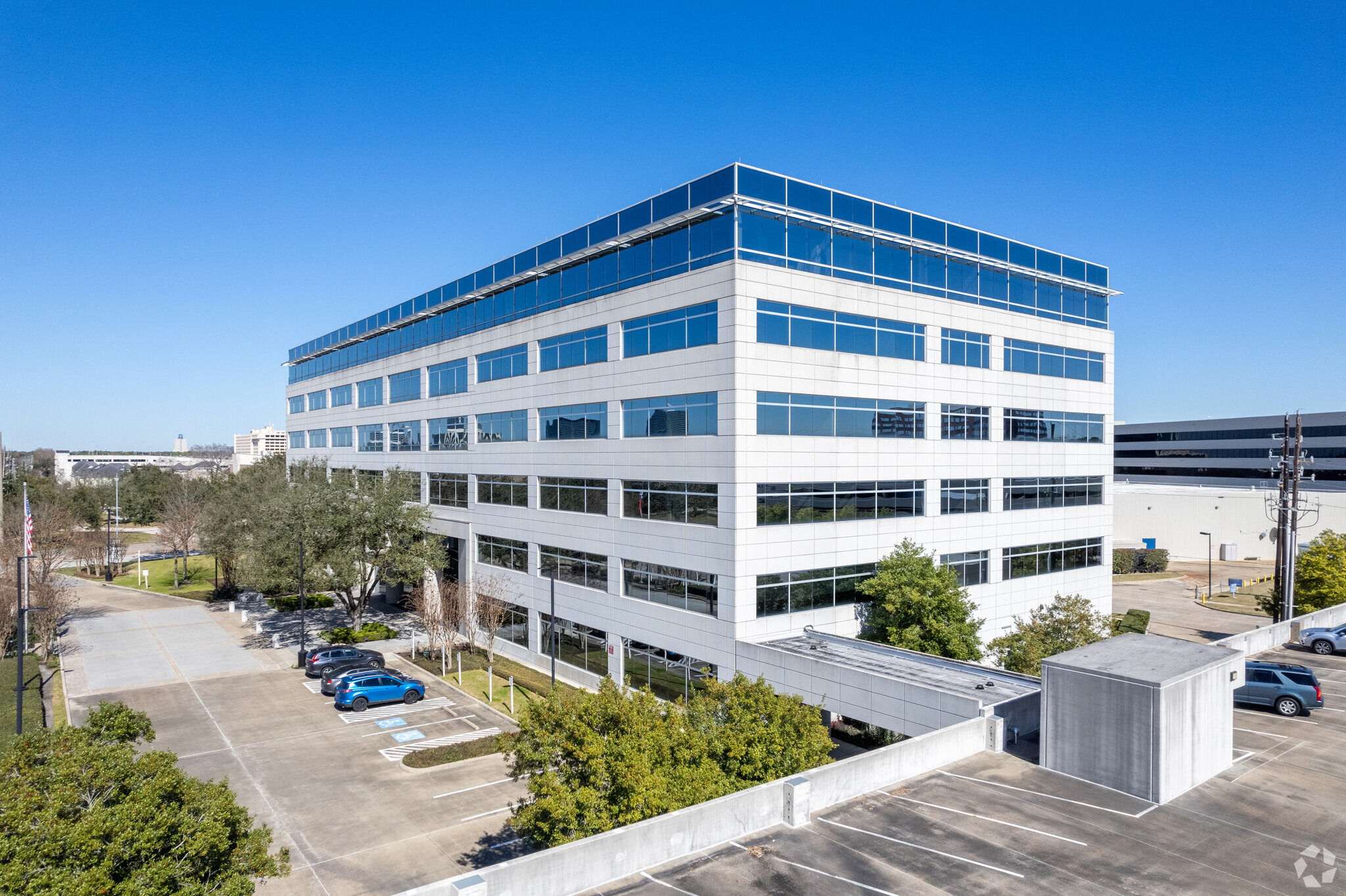 10111 Richmond Ave, Houston, TX for lease Building Photo- Image 1 of 8