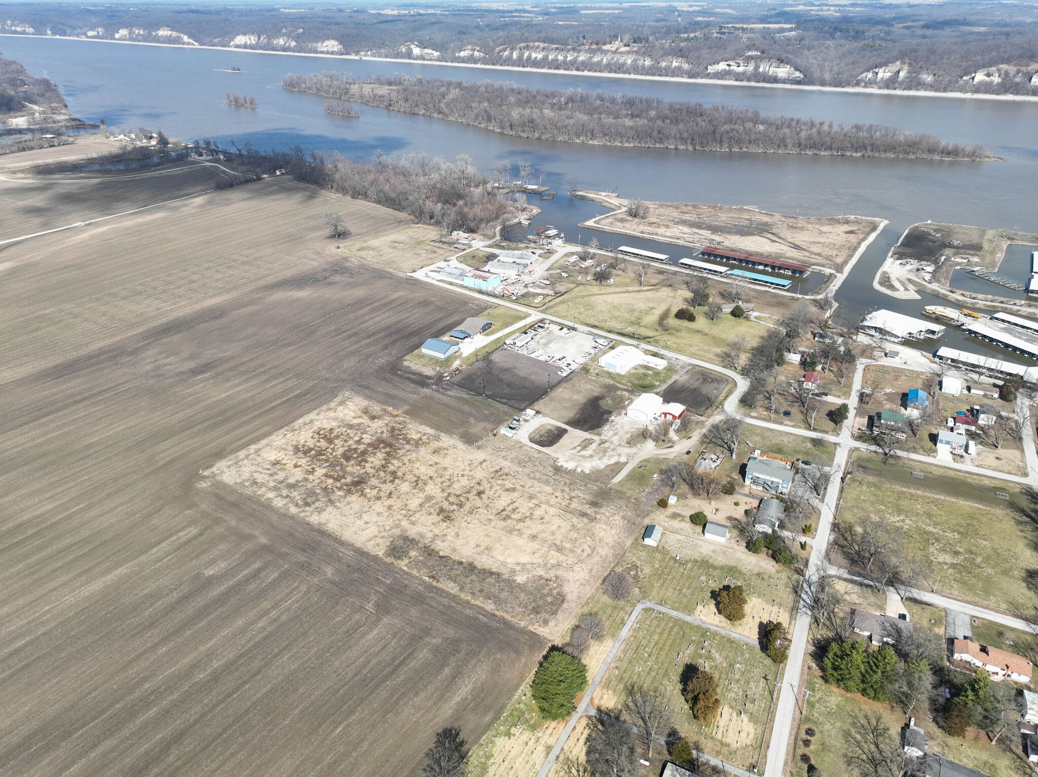 Liberty Harbor, Portage Des Sioux, MO for sale Primary Photo- Image 1 of 8