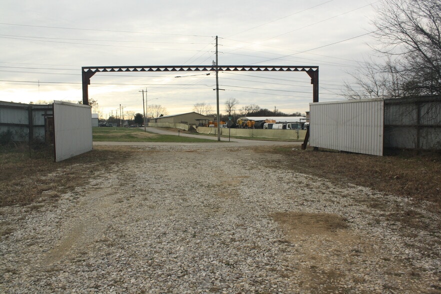 595 Power St, Bowling Green, KY for lease - Building Photo - Image 2 of 5