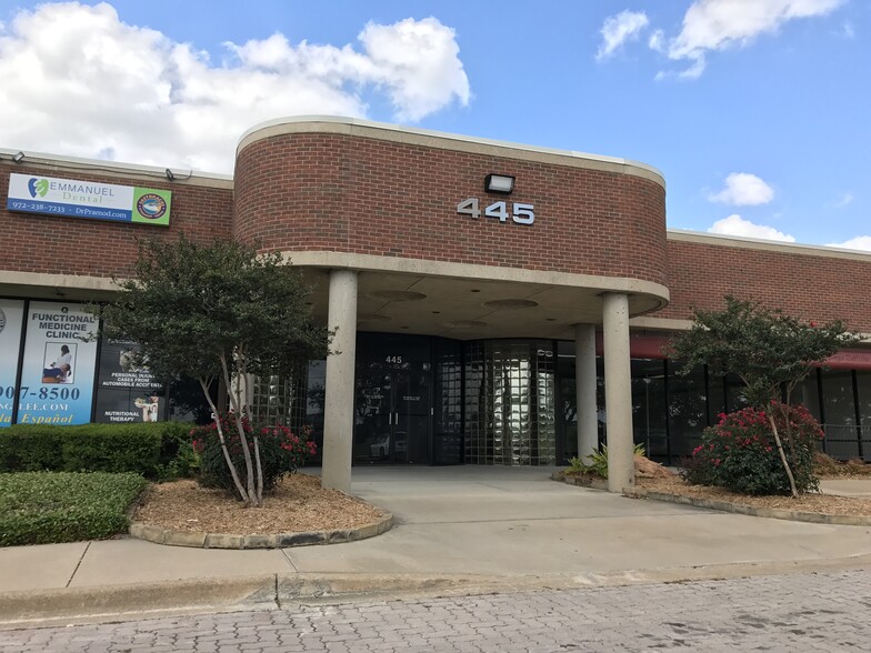 445 E Walnut St, Richardson, TX for lease - Building Photo - Image 2 of 5