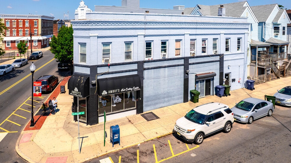 218 New Brunswick Ave, Perth Amboy, NJ for sale - Building Photo - Image 2 of 14