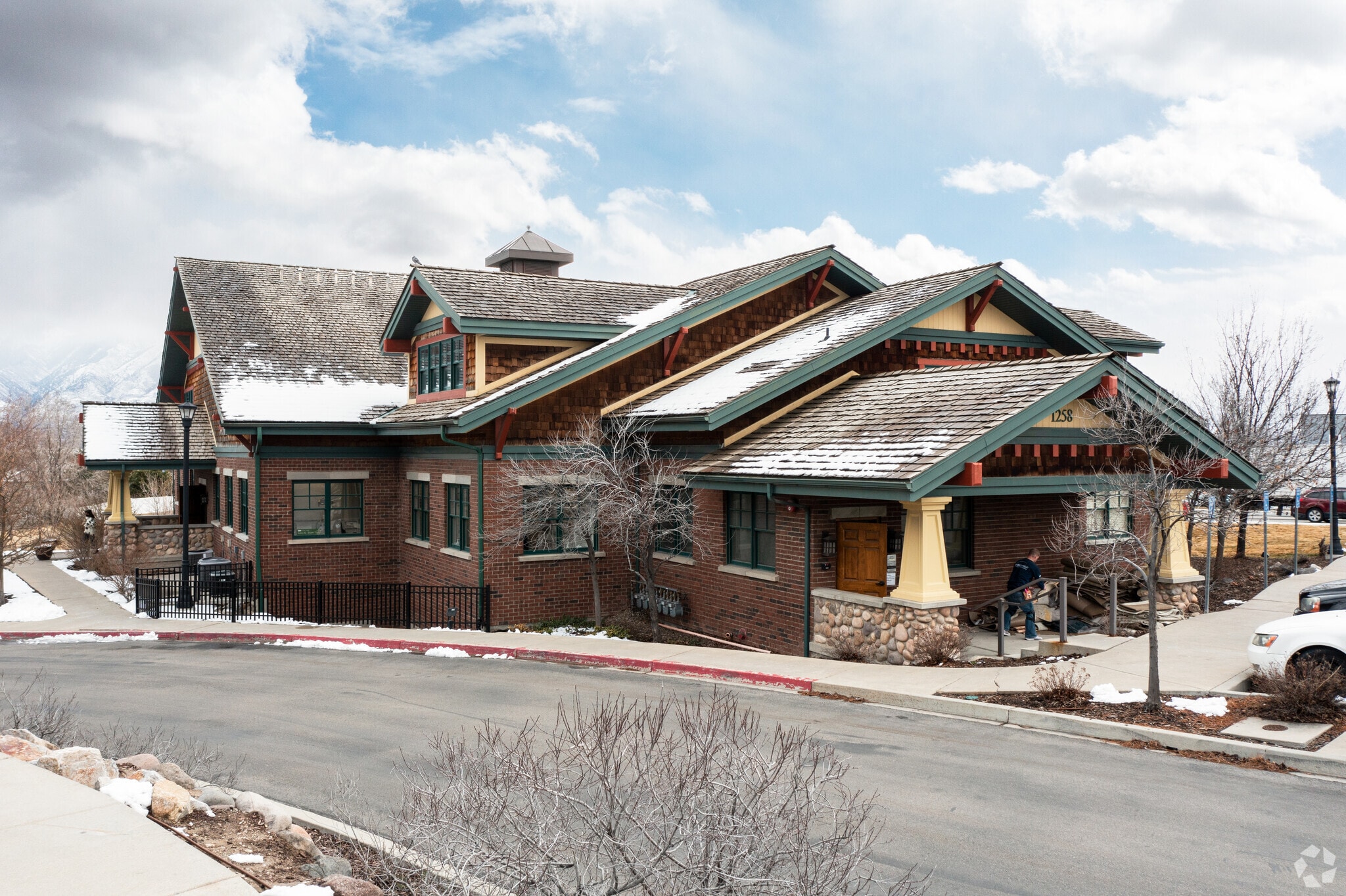 1258 W South Jordan Pky, South Jordan, UT for sale Primary Photo- Image 1 of 1