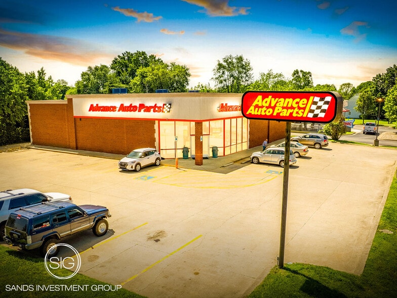 725 N 3rd St, Bardstown, KY for sale - Building Photo - Image 1 of 5