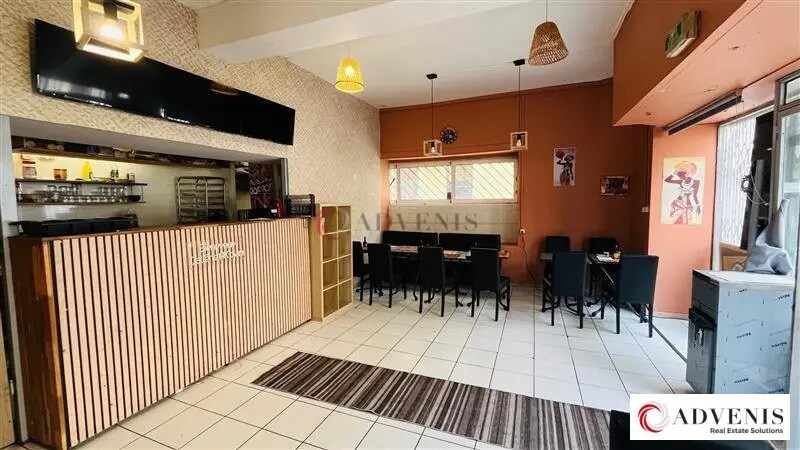 Retail in Bordeaux for lease - Interior Photo - Image 1 of 5