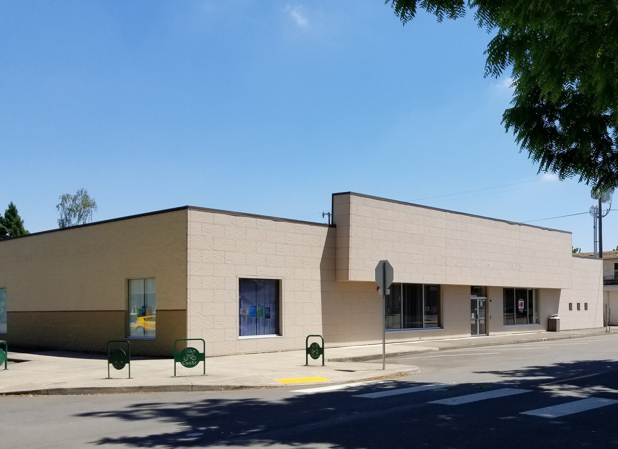 290-292 N Holly St, Canby, OR for sale Building Photo- Image 1 of 1