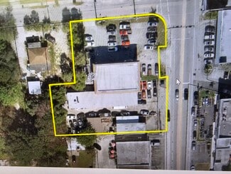 More details for 18356 W Dixie Hwy, North Miami Beach, FL - Retail, Industrial for Lease
