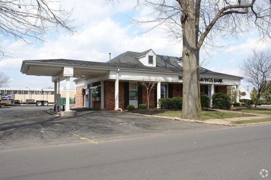 655 Raritan Rd, Linden, NJ for sale - Building Photo - Image 1 of 1
