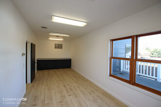 141 W Main Ave, Sisters, OR for lease Interior Photo- Image 1 of 8