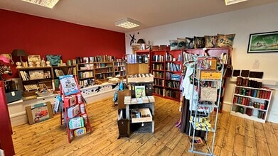 16 South Beach, Isle Of Lewia for lease Interior Photo- Image 2 of 3