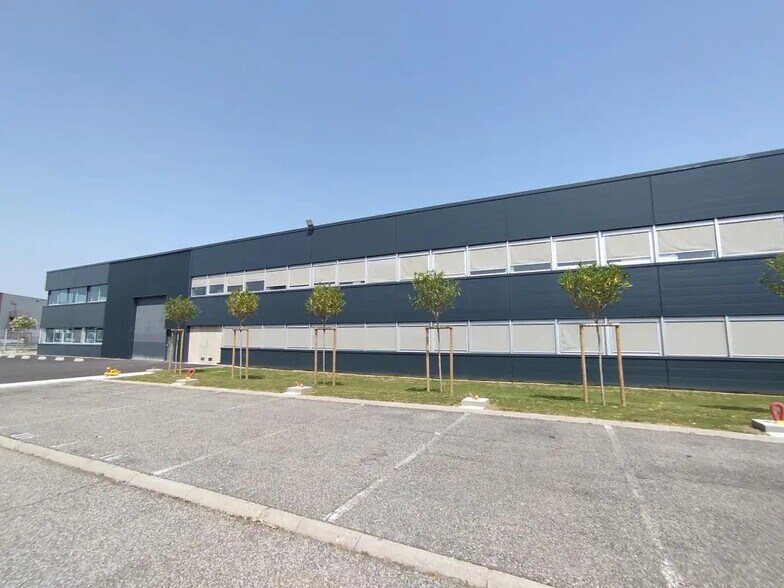 Office in Blagnac for lease - Building Photo - Image 2 of 15