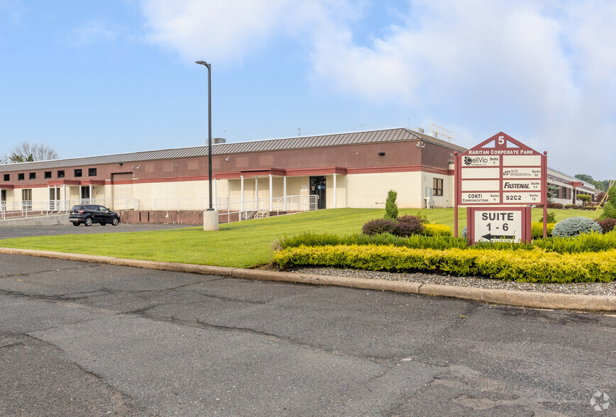 5 Johnson Dr, Raritan, NJ for lease - Building Photo - Image 1 of 17