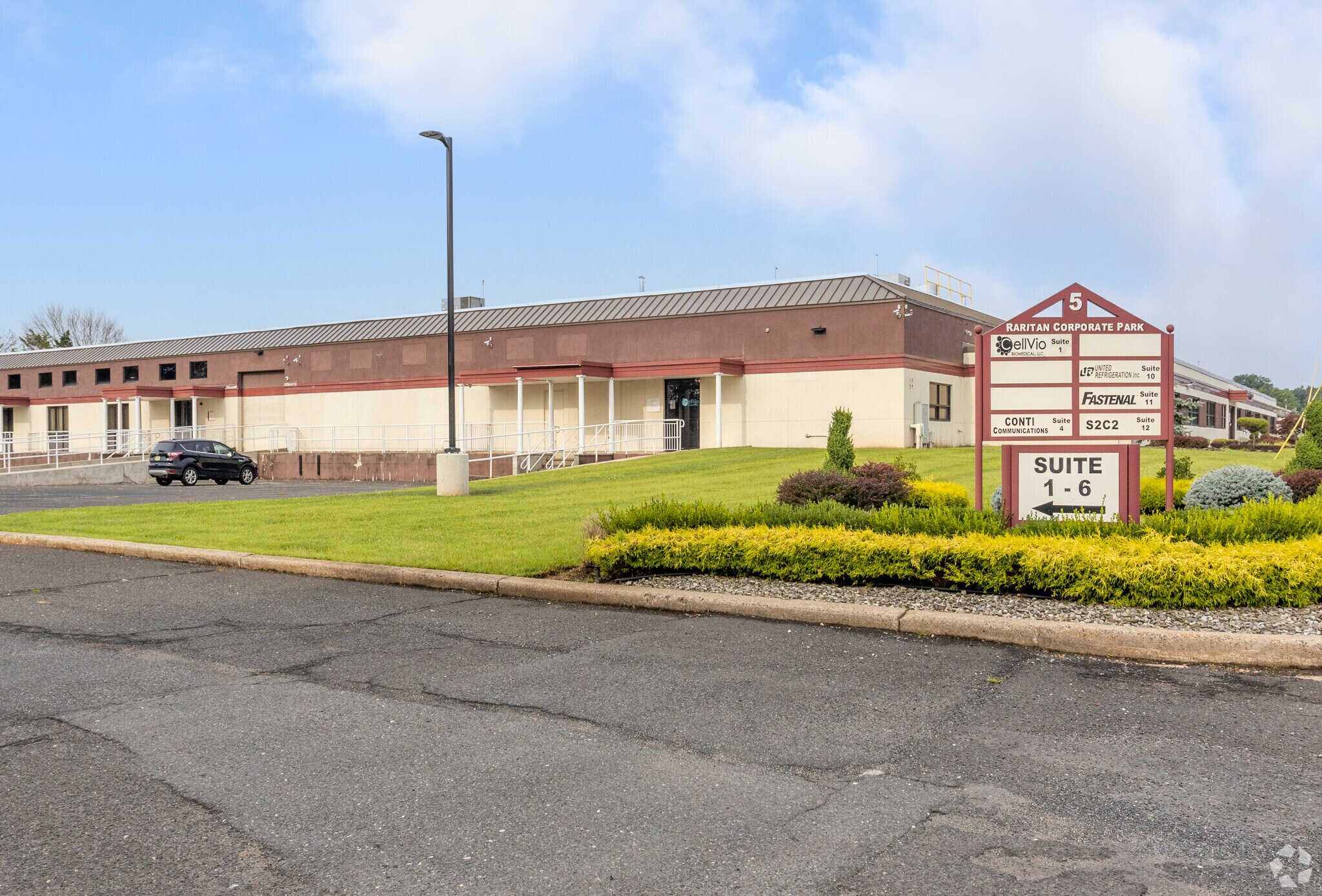5 Johnson Dr, Raritan, NJ for lease Primary Photo- Image 1 of 18