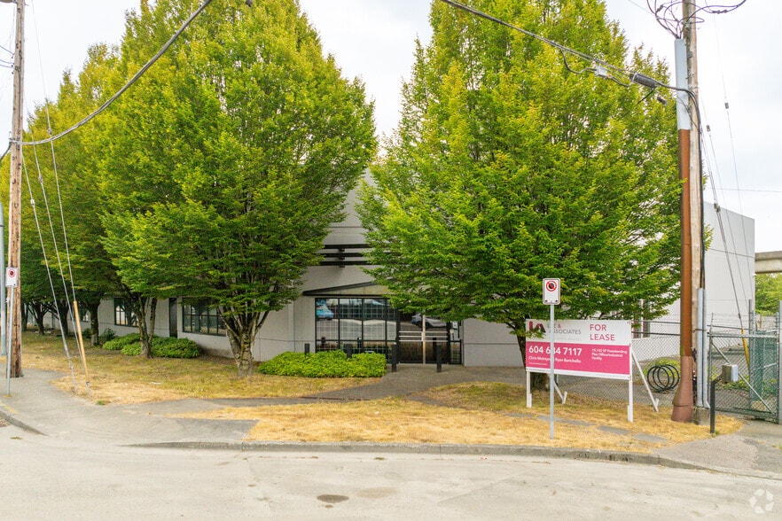 5542 Short St, Burnaby, BC for lease - Primary Photo - Image 1 of 3