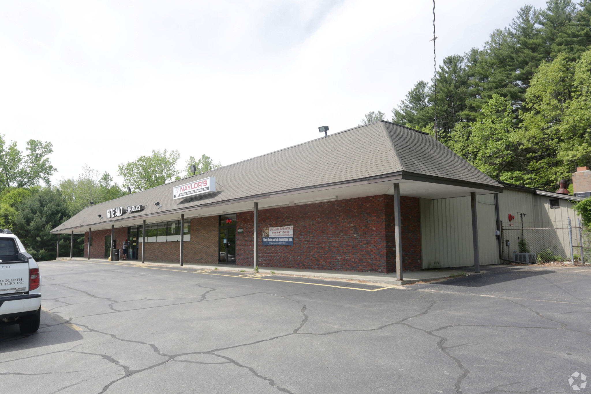 175 Main St, Oxford, MA for lease Building Photo- Image 1 of 3