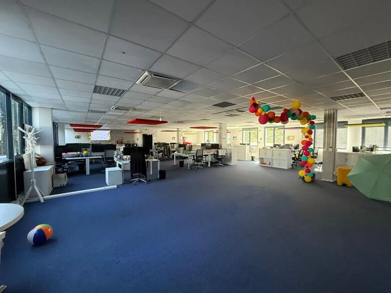 264 Boulevard Godard, Bordeaux for lease - Interior Photo - Image 3 of 11