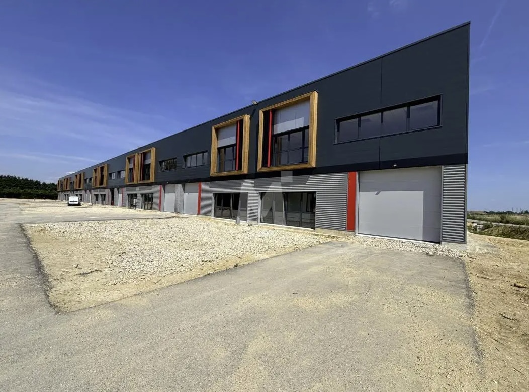 13 Route Nationale 20, Avrainville for lease Primary Photo- Image 1 of 2