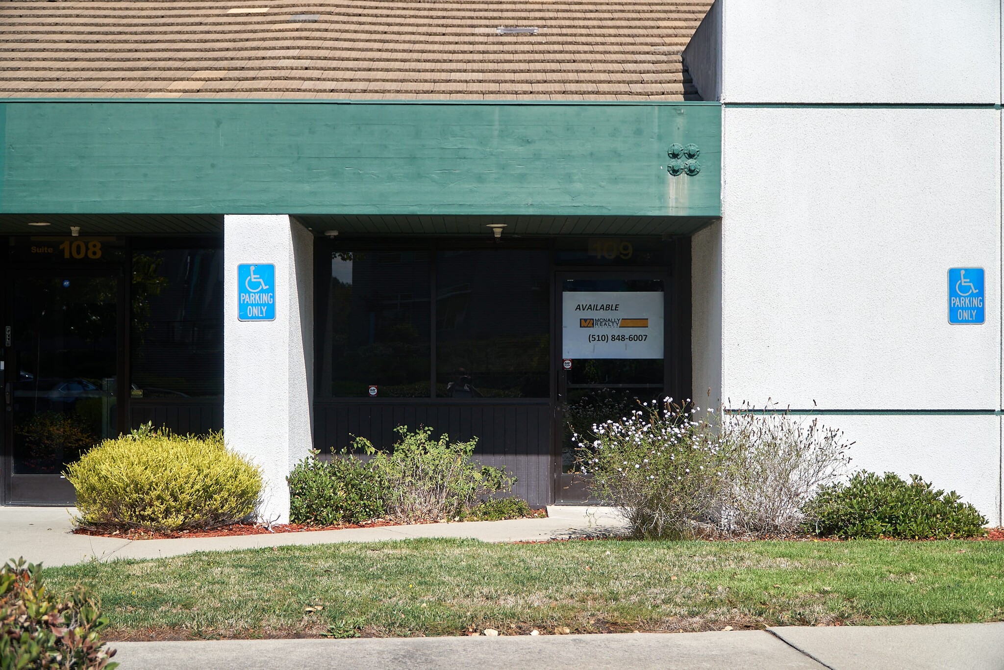 3033-3095 Richmond Pky, Richmond, CA for lease Building Photo- Image 1 of 17