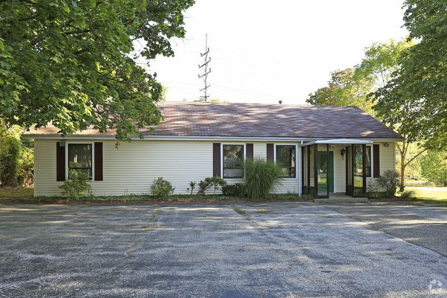 26025 Broadway Ave, Bedford, OH for sale - Building Photo - Image 1 of 16