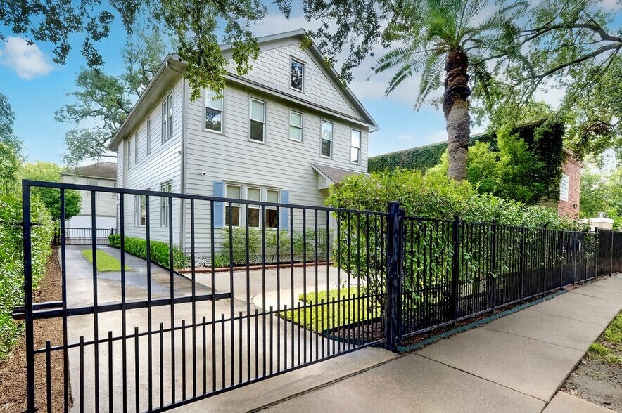 1226 Heights Blvd, Houston, TX for sale - Primary Photo - Image 1 of 43