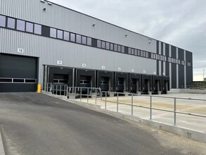  for lease Building Photo- Image 2 of 5