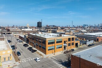 1750 W Fulton St, Chicago, IL - AERIAL  map view