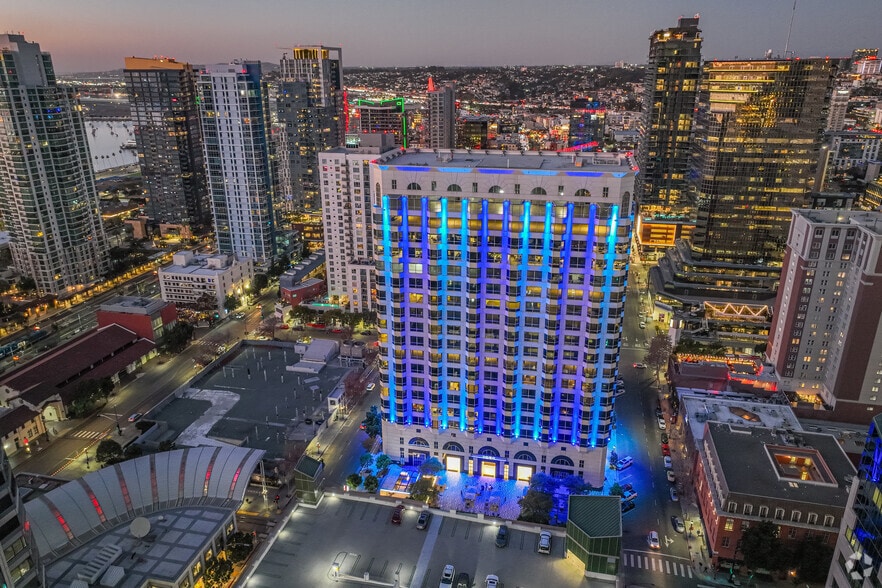 550 W C St, San Diego, CA for lease - Building Photo - Image 3 of 16