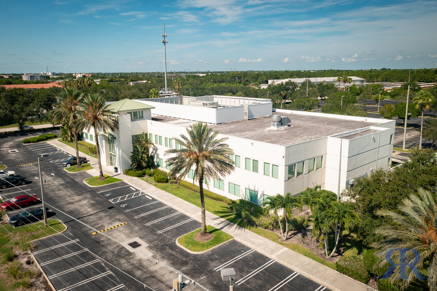 300 NW Peacock Blvd, Port Saint Lucie, FL for sale - Primary Photo - Image 1 of 25