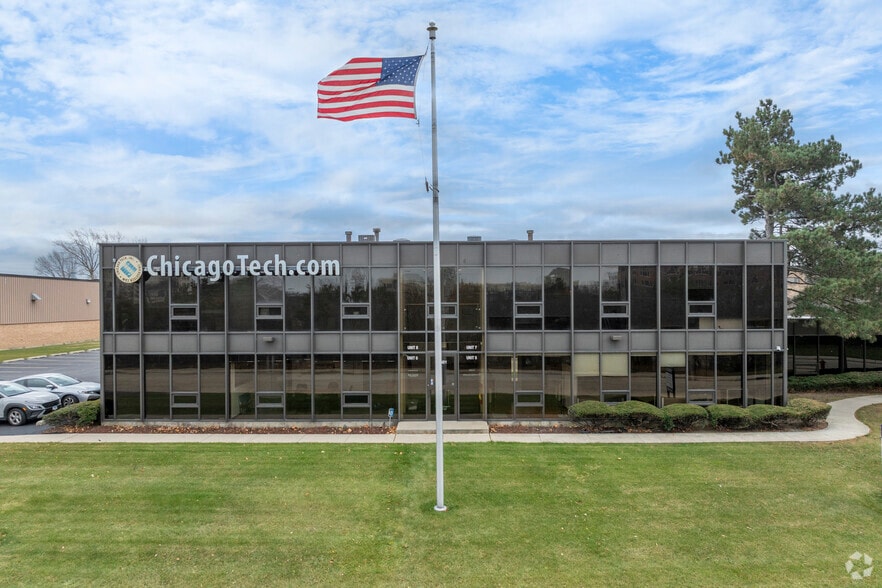 3501 Woodhead Dr, Northbrook, IL for lease - Building Photo - Image 3 of 21