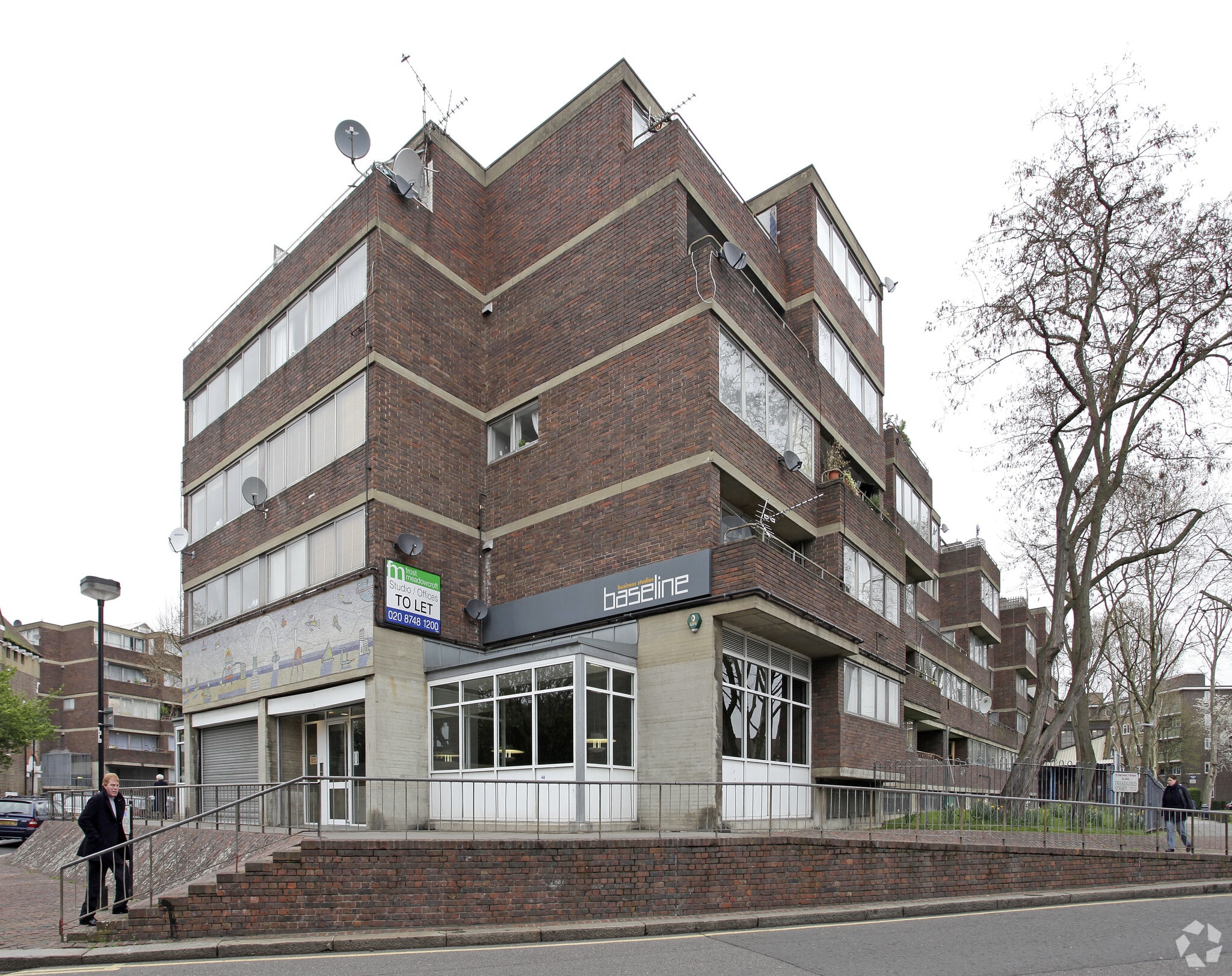 Whitchurch Rd, London for sale Primary Photo- Image 1 of 1