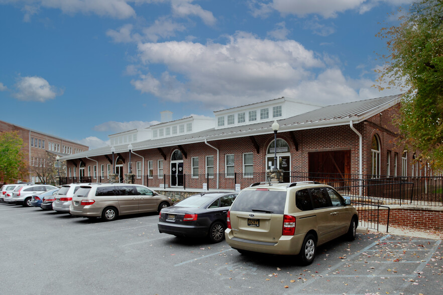 724 Yorklyn Rd, Hockessin, DE for lease - Building Photo - Image 3 of 7