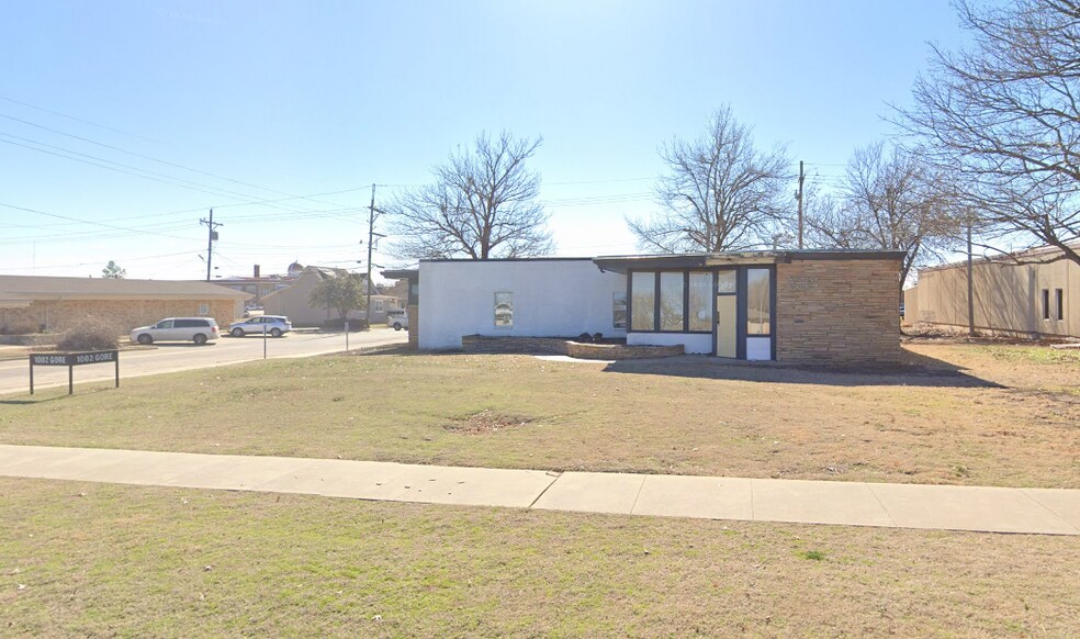 1002 W Gore Blvd, Lawton, OK for sale - Building Photo - Image 1 of 8