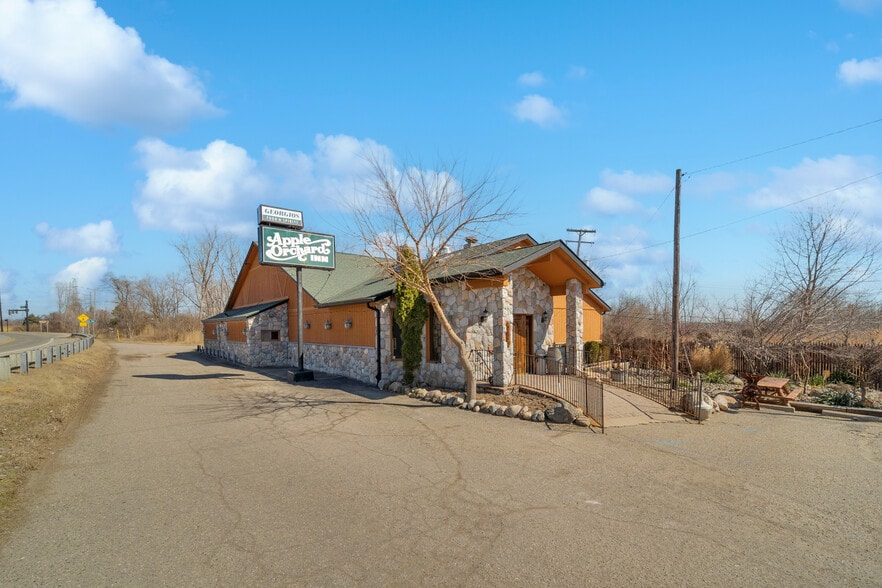 62840 Van Dyke Rd, Washington, MI for sale - Building Photo - Image 1 of 18