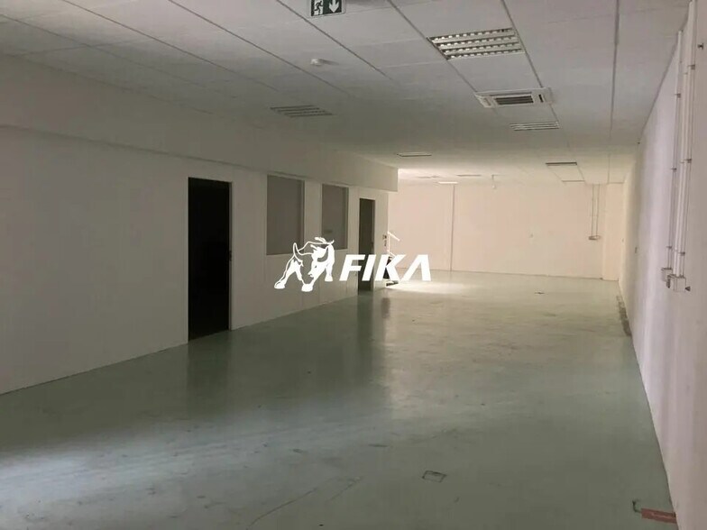 Flex in Colomiers for lease - Interior Photo - Image 3 of 16