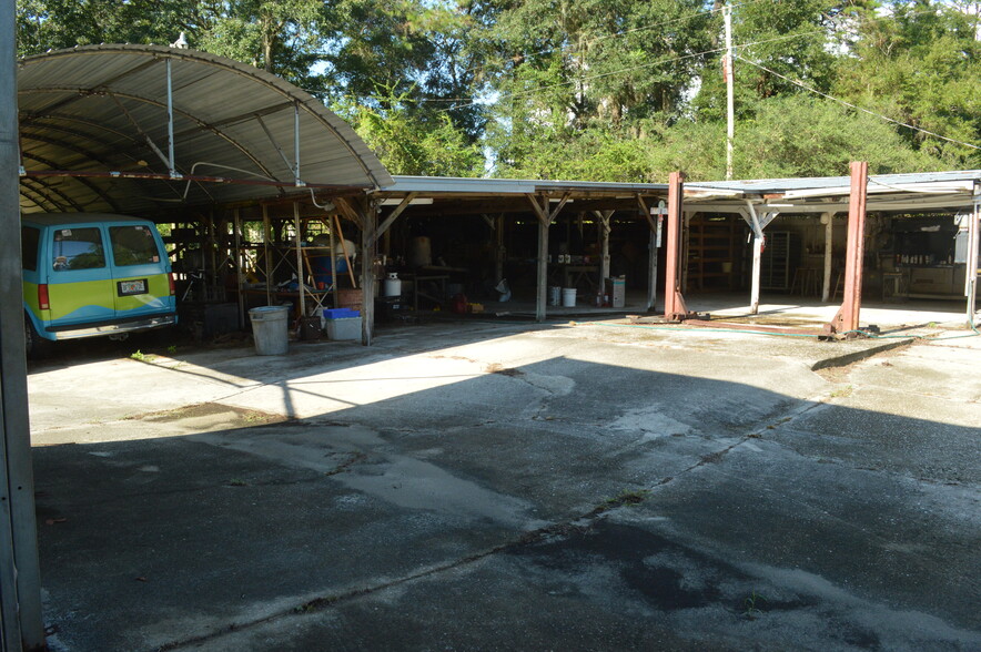 165 Porsche Ln, Crawfordville, FL for lease - Building Photo - Image 3 of 28