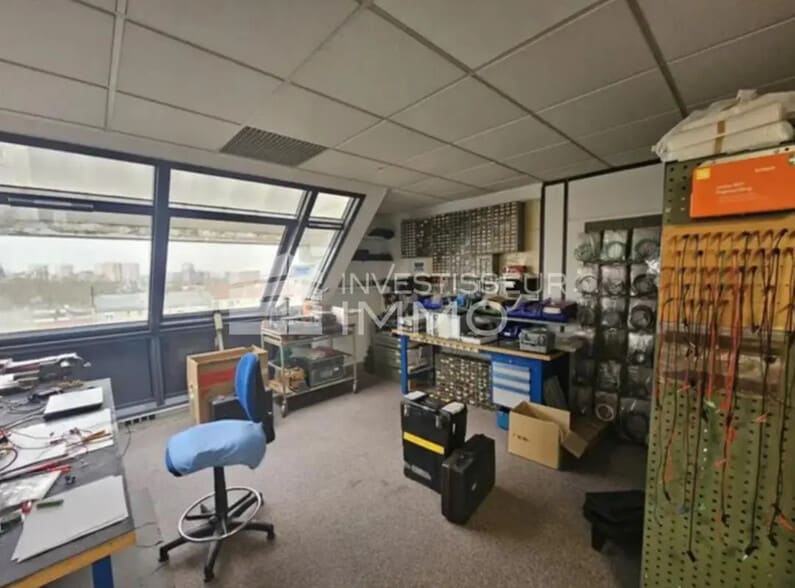 Office in Pantin for lease - Interior Photo - Image 3 of 7