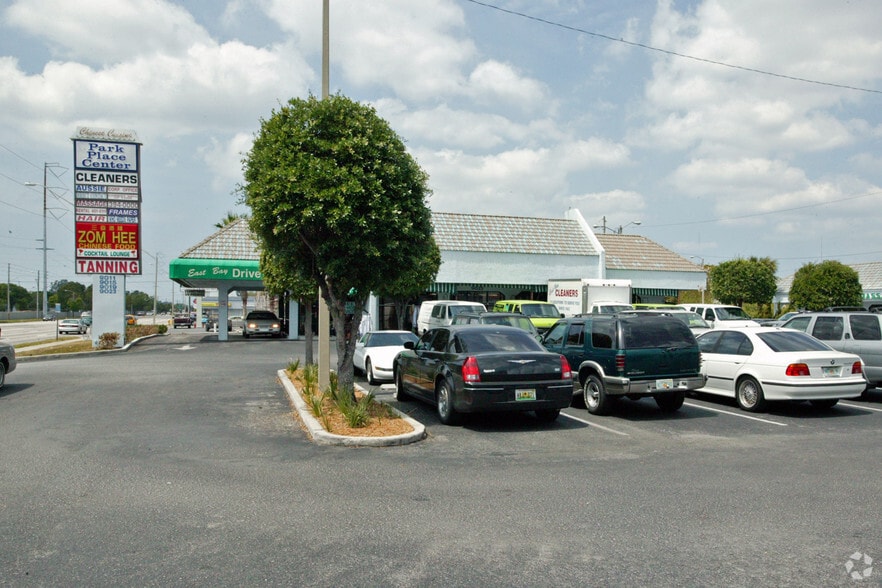 9011 Park Blvd, Seminole, FL for lease - Building Photo - Image 2 of 7