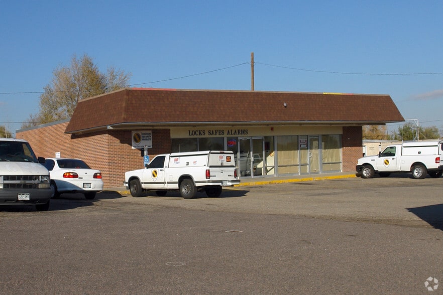 11805 & 11815 W Colfax, 1525 Tabor St portfolio of 3 properties for sale on LoopNet.com - Primary Photo - Image 3 of 3